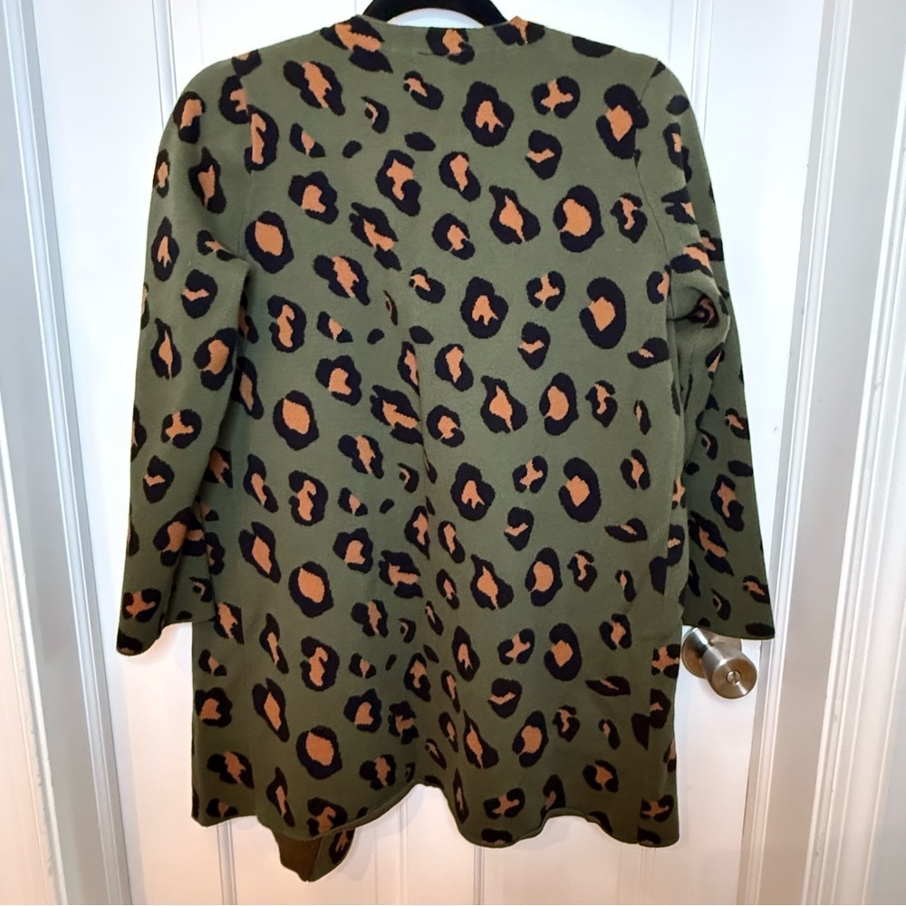 Ann Taylor Factory Petite Open Front Leopard Print Cardigan Sweater LP - Picture 2 of 9